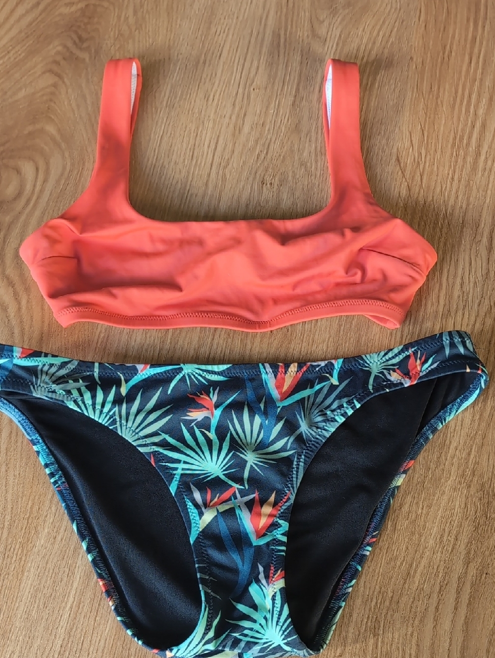 MeUndies Coral and Navy Tropical Bikini Set